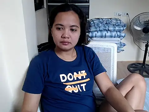 Snapshot of xTheLastVIRGINx chatting on 02/14/26, 04:53 xTheLastVIRGINx online show from 02/14/26, 04:53