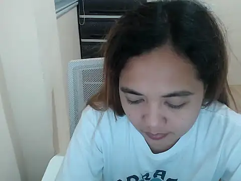 Snapshot of xTheLastVIRGINx chatting on 02/21/26, 02:07 xTheLastVIRGINx online show from 02/21/26, 02:07