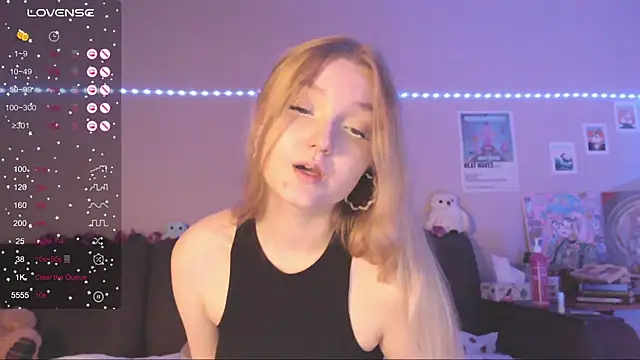 Snapshot of MiaMiaMeow chatting on 02/17/25, 07:21 MiaMiaMeow online show from 02/17/25, 07:21