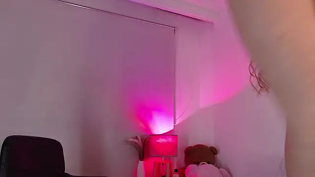 Snapshot of Coffee_Dreams chatting on 12/02/25, 04:57 Coffee Dreams online show from 12/02/25, 04:57