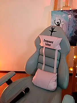 francesca baker1007 online show from 10/18/25, 01:08