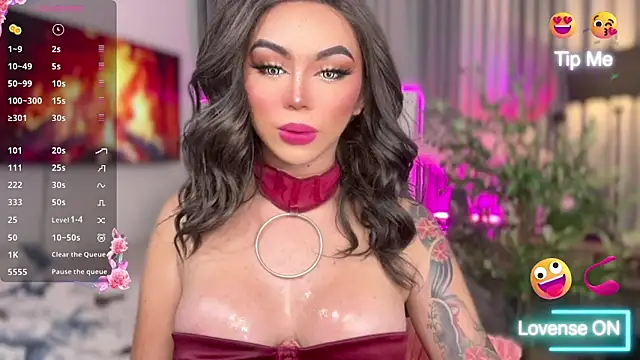 Snapshot of sassy_olivia chatting on 10/10/25, 04:06 sassy olivia online show from 10/10/25, 04:06