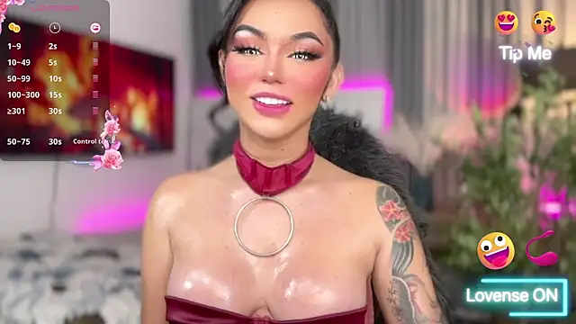 Snapshot of sassy_olivia chatting on 10/12/25, 02:43 sassy olivia online show from 10/12/25, 02:43