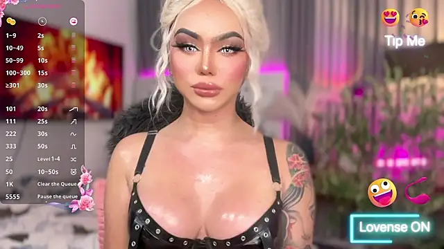 Snapshot of sassy_olivia chatting on 10/21/25, 09:10 sassy olivia online show from 10/21/25, 09:10