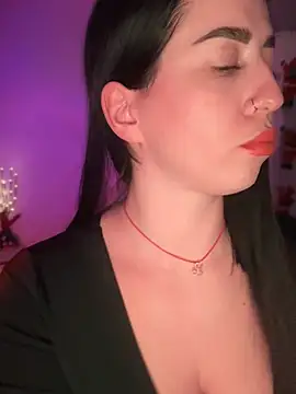 Emylia online show from 12/14/24, 09:35
