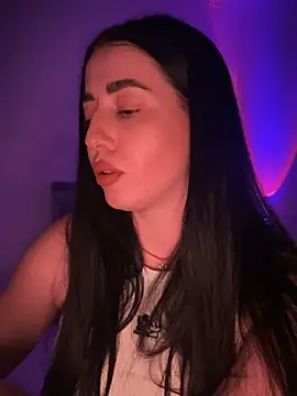 Emylia online show from 02/27/25, 01:05