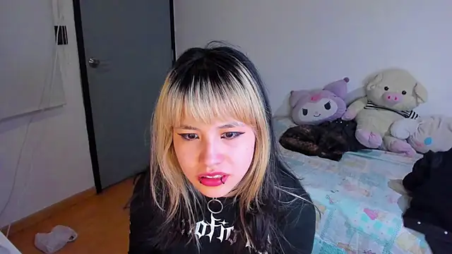 Akane-Mou online show from 12/12/24, 02:26