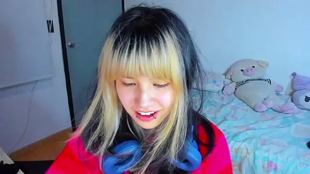 Akane-Mou online show from 12/24/24, 04:00