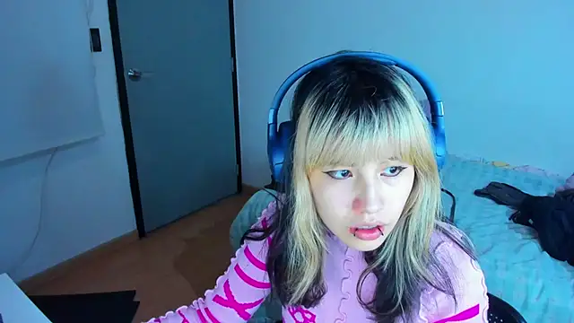 Akane-Mou online show from 12/27/24, 05:42