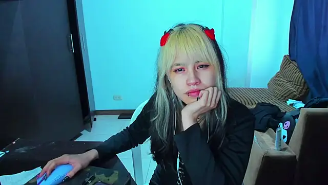 Akane-Mou online show from 02/15/25, 12:01