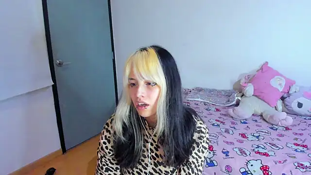 Akane-Mou online show from 03/12/25, 10:37