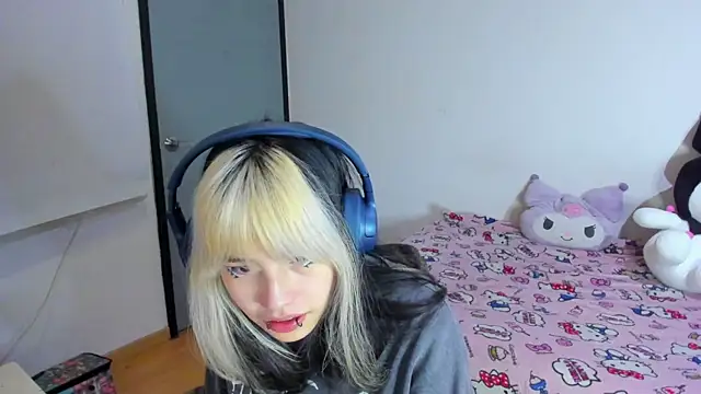 Akane-Mou online show from 03/20/25, 08:31