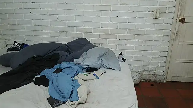 valeriaswang Lucas online show from 12/05/25, 08:38