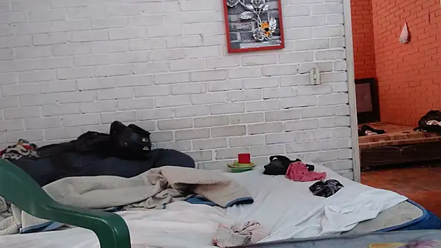 valeriaswang Lucas online show from 02/04/26, 08:14