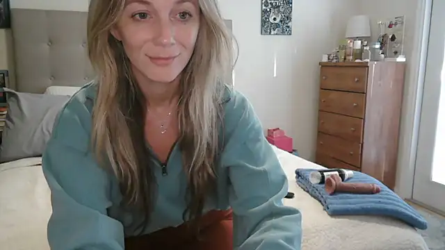 Heyitsmee33 online show from 11/07/25, 12:27