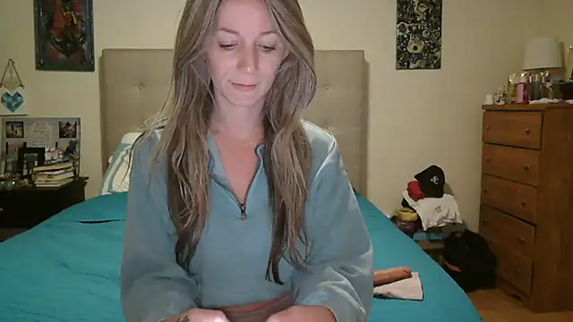 Heyitsmee33 online show from 04/02/26, 10:02