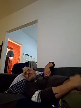 cuci45 online show from 11/18/25, 06:01