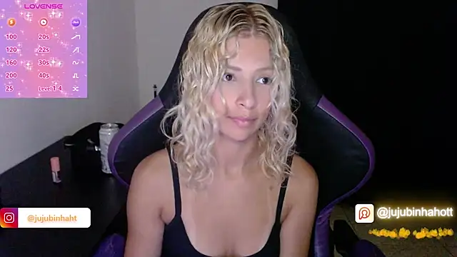 jujubinhahot online show from 11/19/25, 12:21