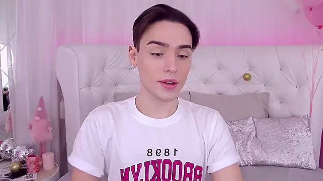 RobbyCharming online show from 12/27/24, 07:46