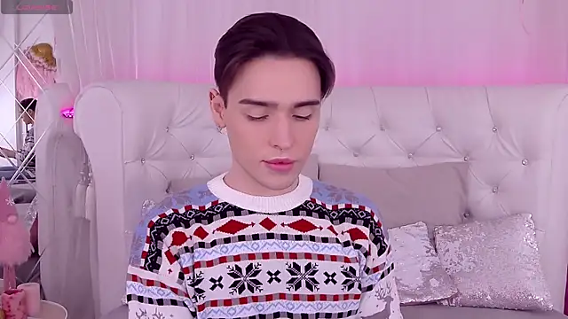 RobbyCharming online show from 12/29/24, 07:53