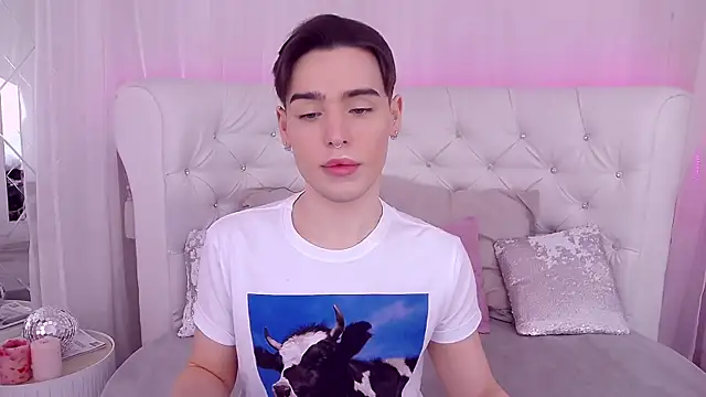 RobbyCharming online show from 01/25/25, 07:49
