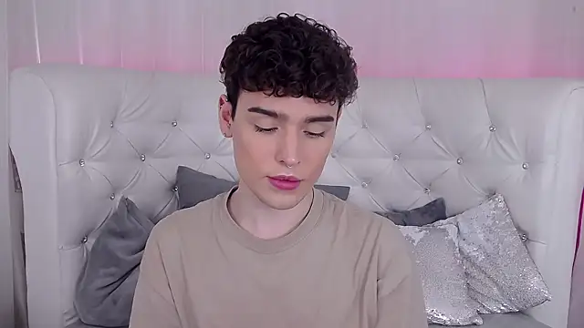 RobbyCharming online show from 10/11/25, 04:33