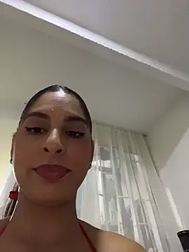 Snapshot of charlotte_stevenss_ chatting on 06/11/26, 02:26 charlotte stevenss online show from 06/11/26, 02:26