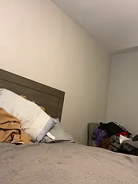 Snapshot of mayywetter chatting on 02/12/26, 01:44 mayywetter online show from 02/12/26, 01:44