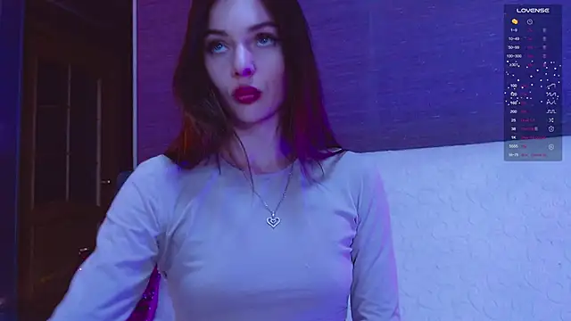 Snapshot of A_lic_E chatting on 03/16/25, 09:26 A lic E online show from 03/16/25, 09:26