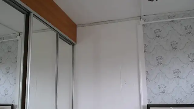 Snapshot of Popppka chatting on 10/14/25, 11:33 Popppka online show from 10/14/25, 11:33