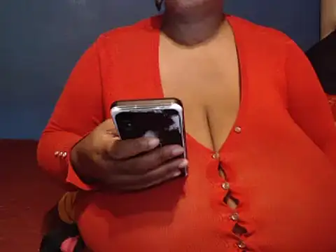 Snapshot of CUTEFIRMMELONSS chatting on 02/11/25, 05:29 CUTEFIRMMELONSS online show from 02/11/25, 05:29