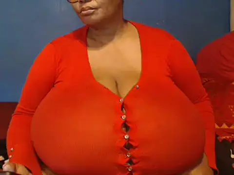 Snapshot of CUTEFIRMMELONSS chatting on 02/27/25, 12:45 CUTEFIRMMELONSS online show from 02/27/25, 12:45