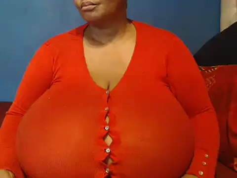 Snapshot of CUTEFIRMMELONSS chatting on 03/01/25, 10:55 CUTEFIRMMELONSS online show from 03/01/25, 10:55