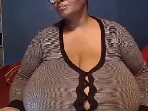 Snapshot of CUTEFIRMMELONSS chatting on 03/13/25, 08:22 CUTEFIRMMELONSS online show from 03/13/25, 08:22