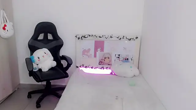 Snapshot of Youlittlepervertt_ chatting on 01/07/25, 06:27 Youlittlepervertt online show from 01/07/25, 06:27