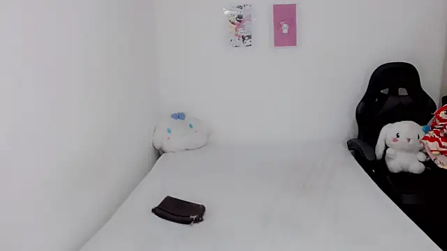 Snapshot of Youlittlepervertt_ chatting on 02/05/25, 11:55 Youlittlepervertt online show from 02/05/25, 11:55