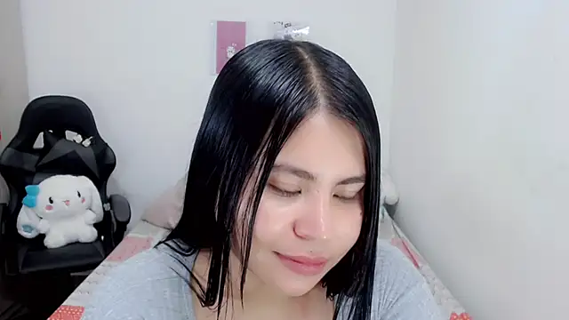 Snapshot of Youlittlepervertt_ chatting on 02/23/25, 08:44 Youlittlepervertt online show from 02/23/25, 08:44