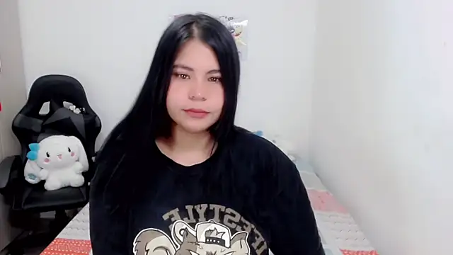 Snapshot of Youlittlepervertt_ chatting on 02/24/25, 09:32 Youlittlepervertt online show from 02/24/25, 09:32