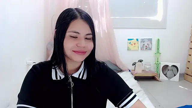 Snapshot of Youlittlepervertt_ chatting on 11/16/25, 04:01 Youlittlepervertt online show from 11/16/25, 04:01