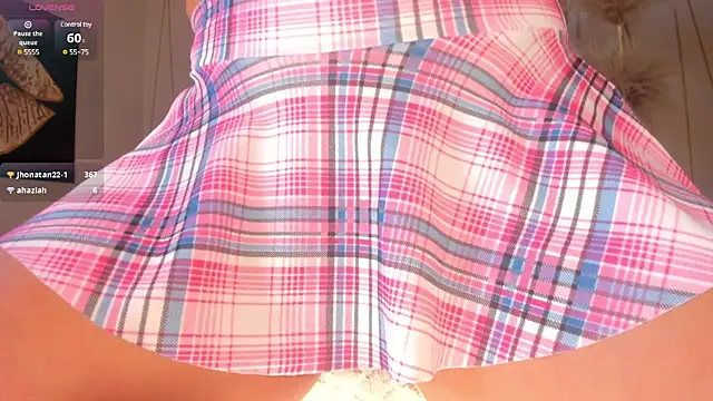 MariamRivera  online show from 01/30/25, 06:46