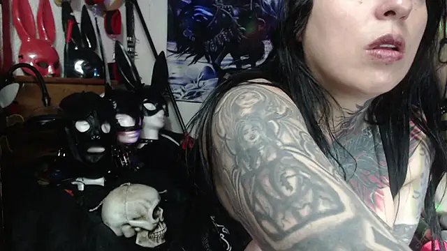 Snapshot of Astartexxx chatting on 12/16/25, 10:26 Astartexxx online show from 12/16/25, 10:26