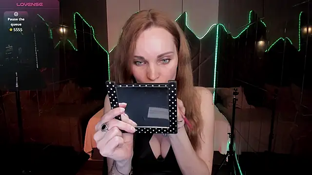 SaraSubtlety online show from 04/18/26, 01:37