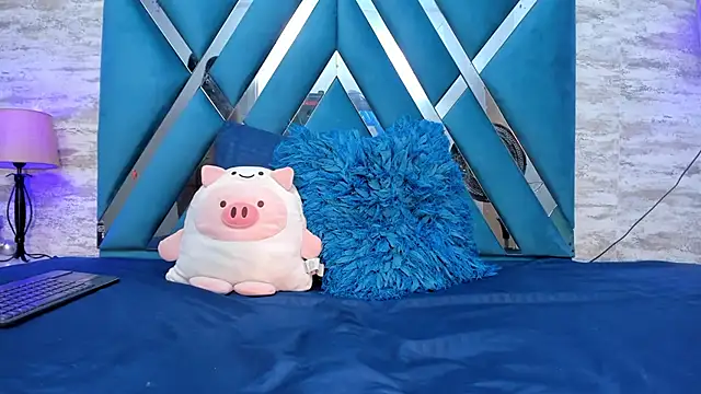 Snapshot of lara_murphy chatting on 01/21/25, 07:06 lara murphy online show from 01/21/25, 07:06