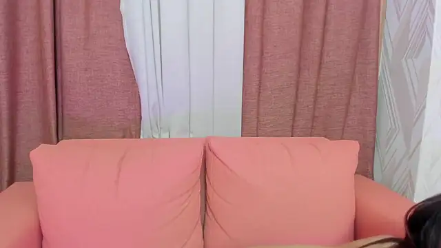 Snapshot of lara_murphy chatting on 02/06/25, 11:26 lara murphy online show from 02/06/25, 11:26