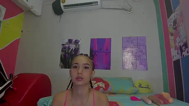 Snapshot of MarianaManzur chatting on 02/06/25, 12:59 MarianaManzur online show from 02/06/25, 12:59
