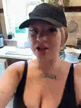 liquidxlogan online show from 05/28/26, 06:27