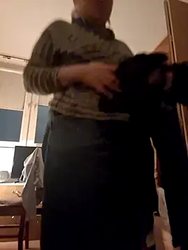 Snapshot of She-devilx chatting on 01/12/25, 10:12 She-devilx online show from 01/12/25, 10:12