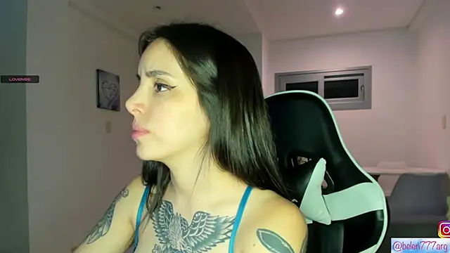 Snapshot of belu_arg chatting on 01/02/25, 02:43 belu arg online show from 01/02/25, 02:43