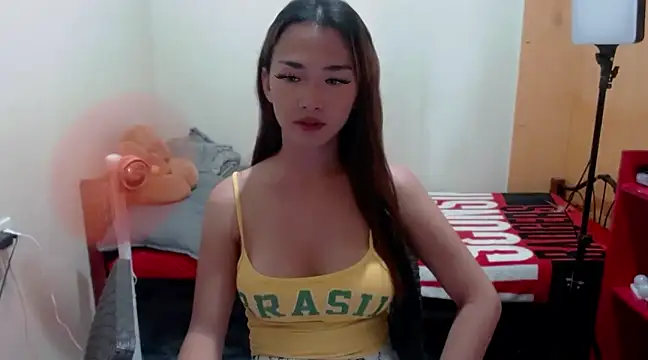 Snapshot of Ladygel20 chatting on 02/22/25, 07:45 Ladygel20 online show from 02/22/25, 07:45