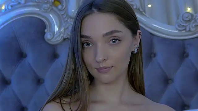 VirginieCruz online show from 02/02/25, 11:32